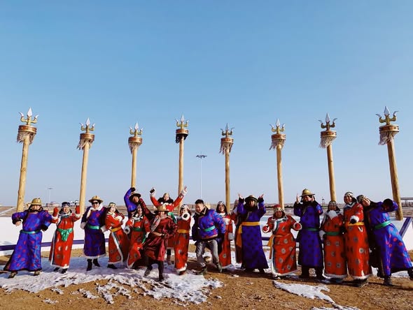 內蒙古旅遊的關鍵不是行程，是王牌導遊：兩位讓客人想重返草原的人