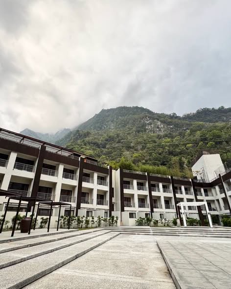 不到30分鐘秒殺的太魯閣晶英毛孩慢旅團